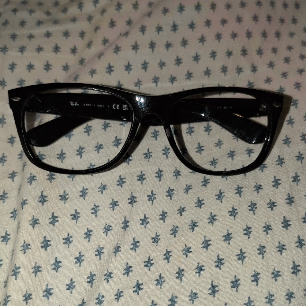 Ray-Ban 2132 new wayfarer shiny black size 58